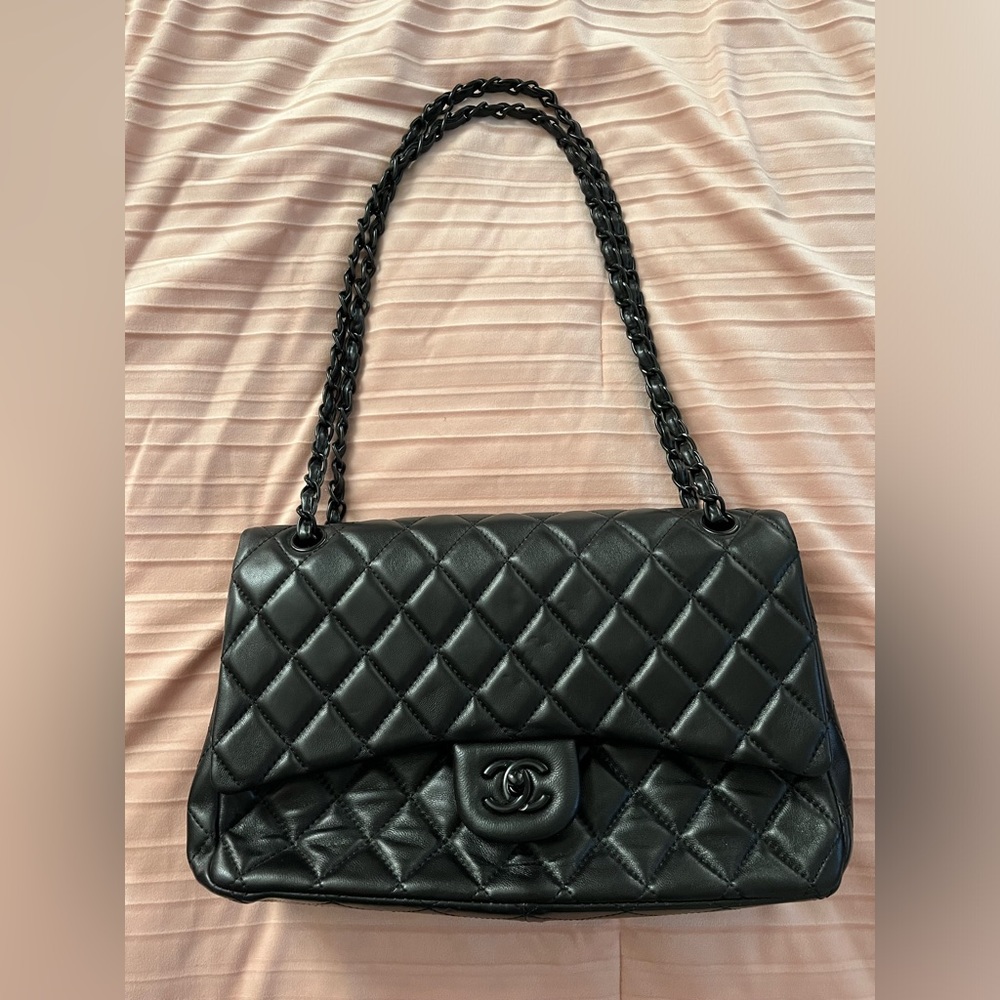 Black leather shoulder/ crossbody purse